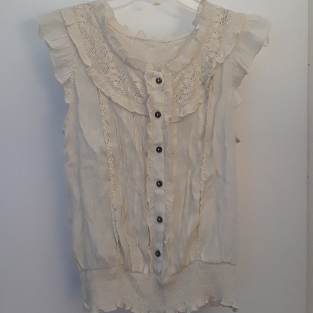 Size L Anthropologie Mine sleeveless top